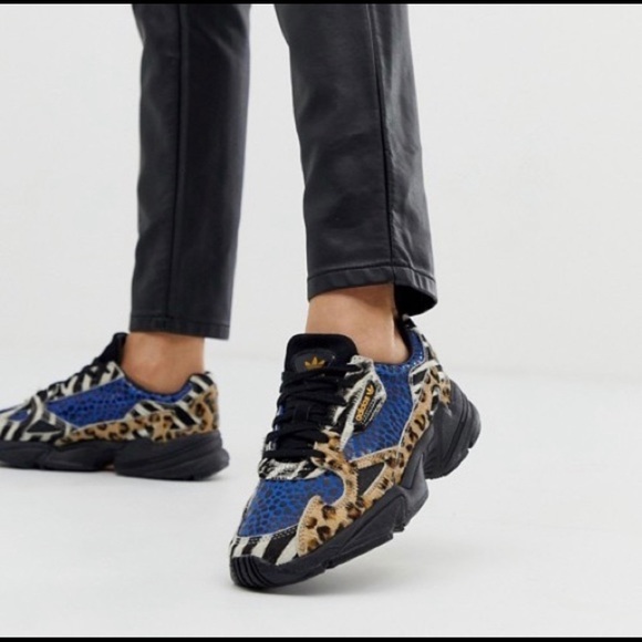 adidas out loud falcon